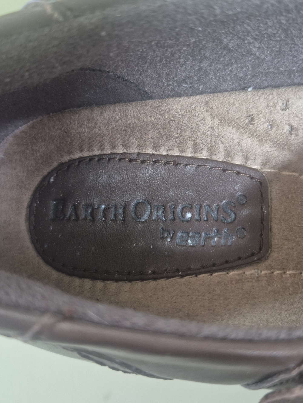 Classic Brown Mary Jane Heel Pumps - Women's Comfortable Dress Shoes Size 10M - Picture 7 of 9